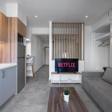 Horizon Apartments, The Luxury Suites Солун Екстериор снимка