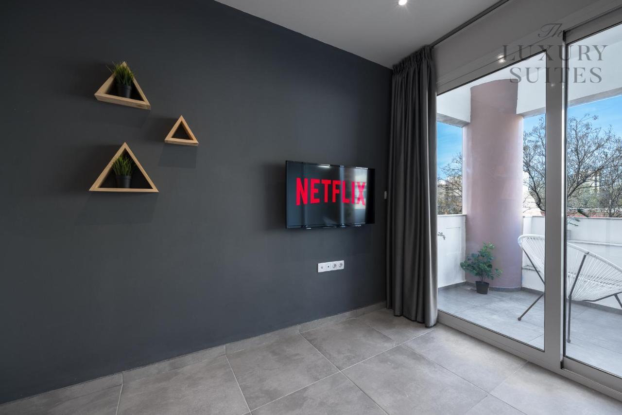 Horizon Apartments, The Luxury Suites Солун Екстериор снимка